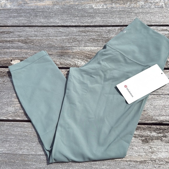 Lululemon Align High-Rise Crop 23